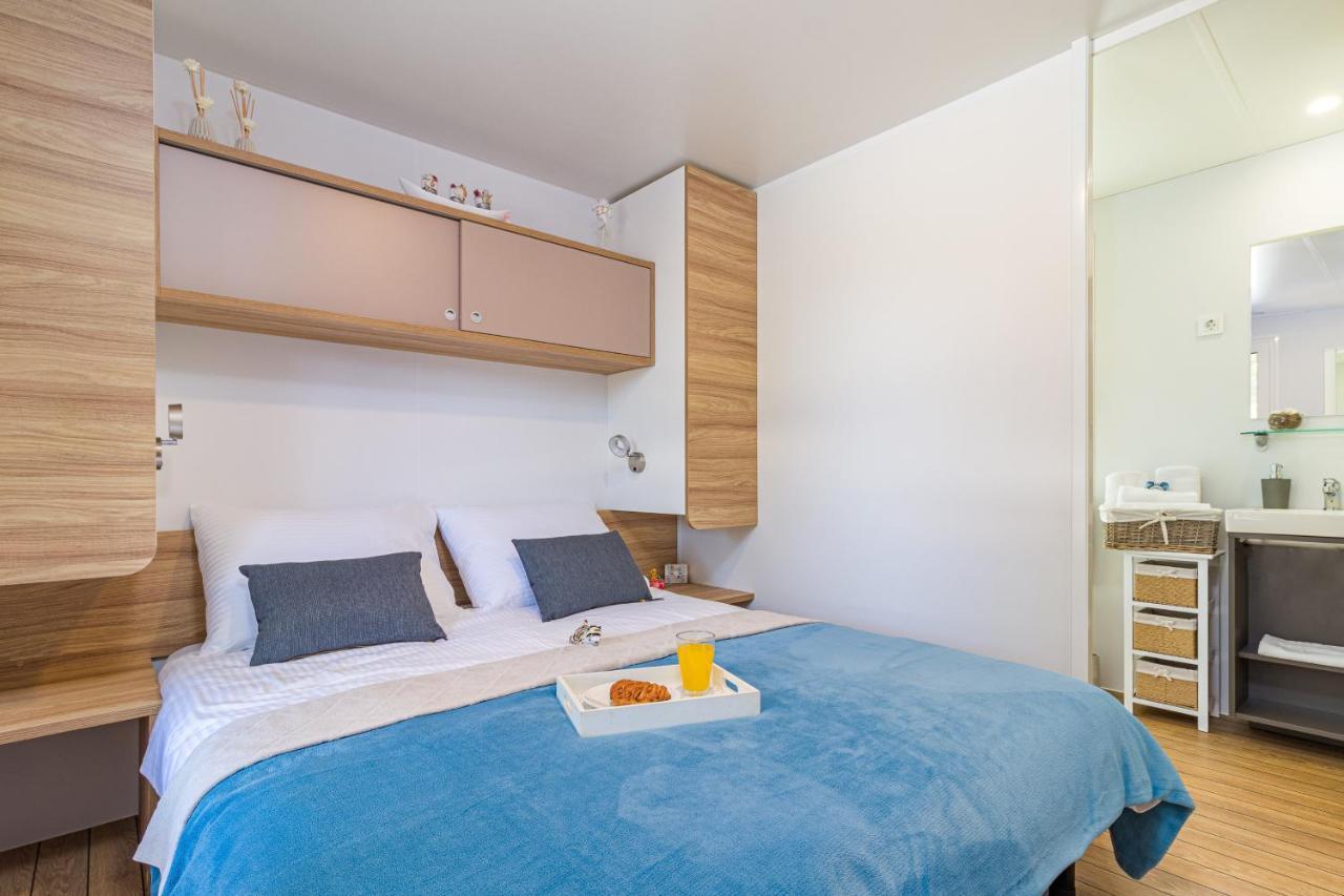 Hemy Casa - Lux Mobile Homes 罗维尼 外观 照片